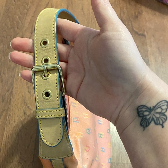 Dooney & Bourke Peach and Beige Shoulder Bag - Picture 4 of 7